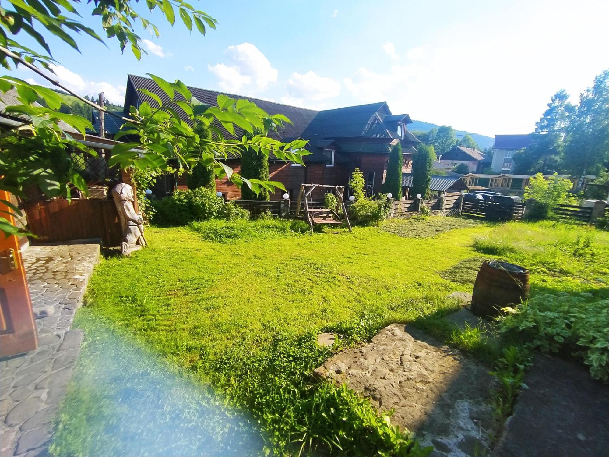 Starovitska Hata - Ethno-cottage Verchovyna Exteriör bild