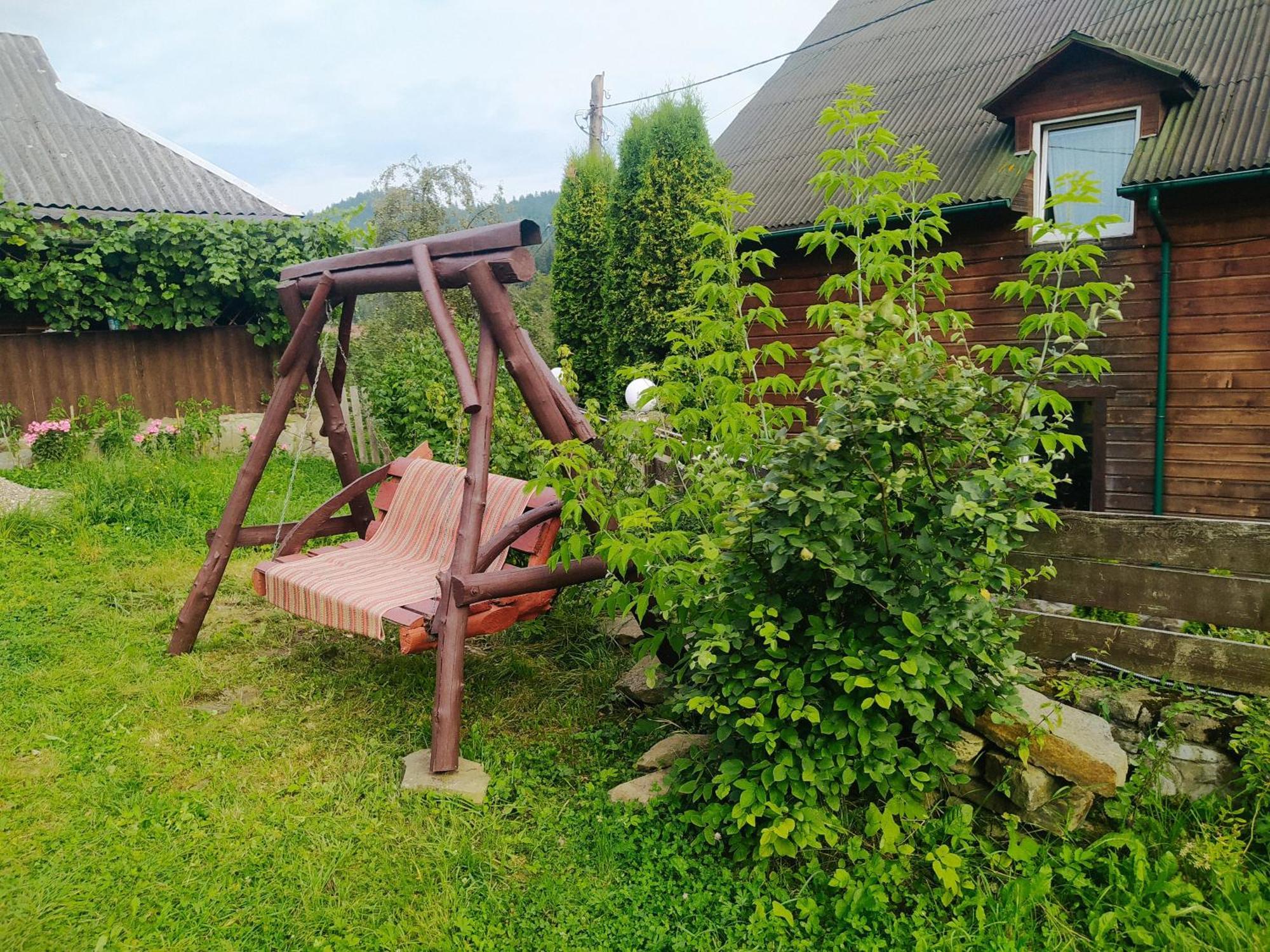 Starovitska Hata - Ethno-cottage Verchovyna Exteriör bild